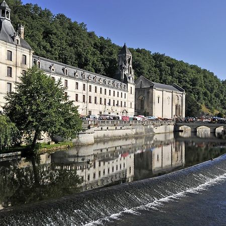 Vvf Perigord Sorges-En-Perigord Hotel Exterior photo